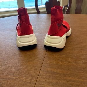Juicy couture red pull on sneakers